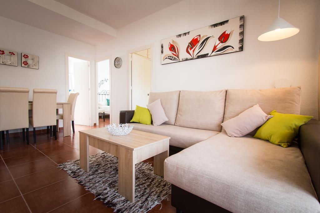 Holidays2Torremolinos Apartamento De 3 Dormitorios Con Terraza Y Piscina Comunitaria Екстериор снимка