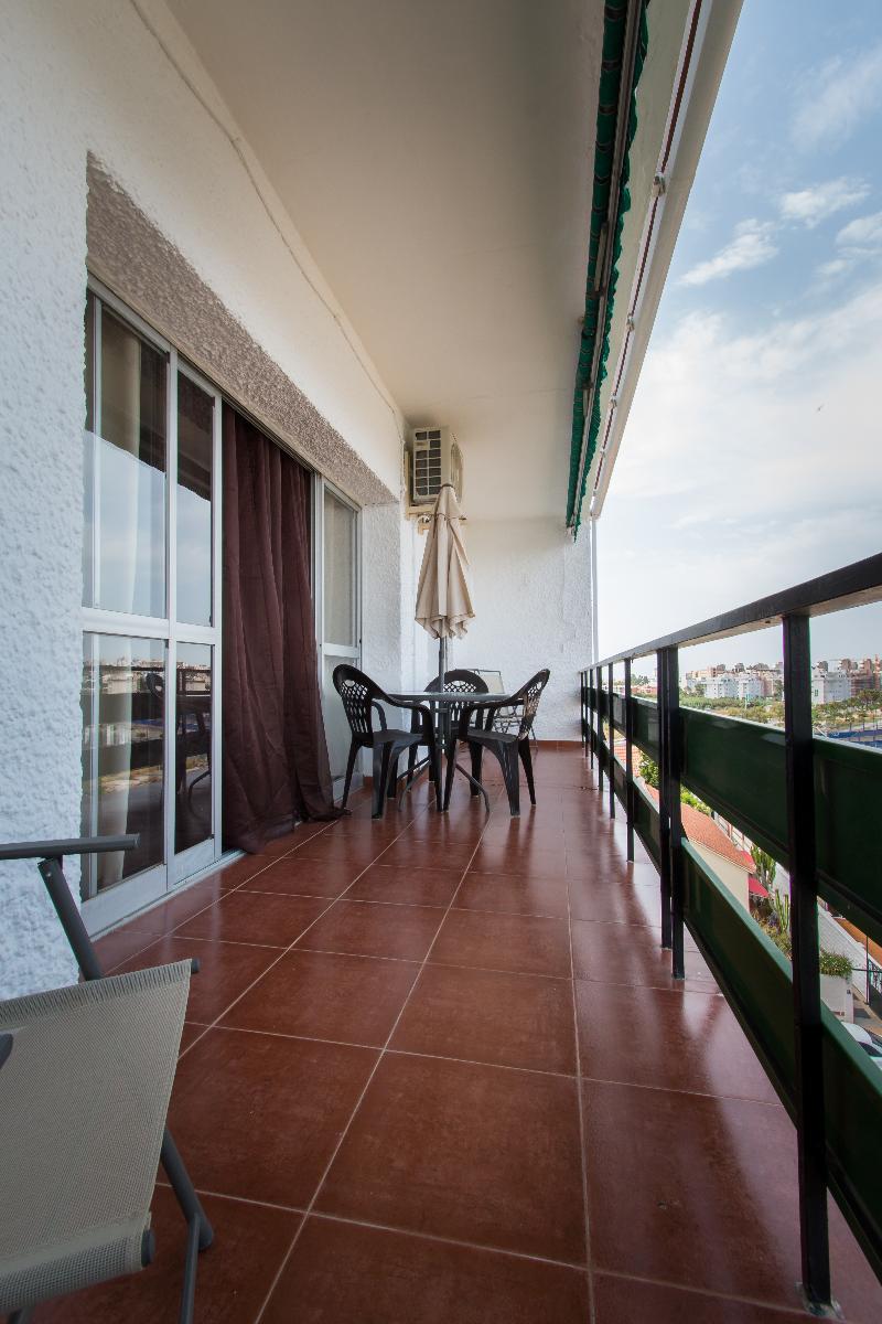 Holidays2Torremolinos Apartamento De 3 Dormitorios Con Terraza Y Piscina Comunitaria Екстериор снимка